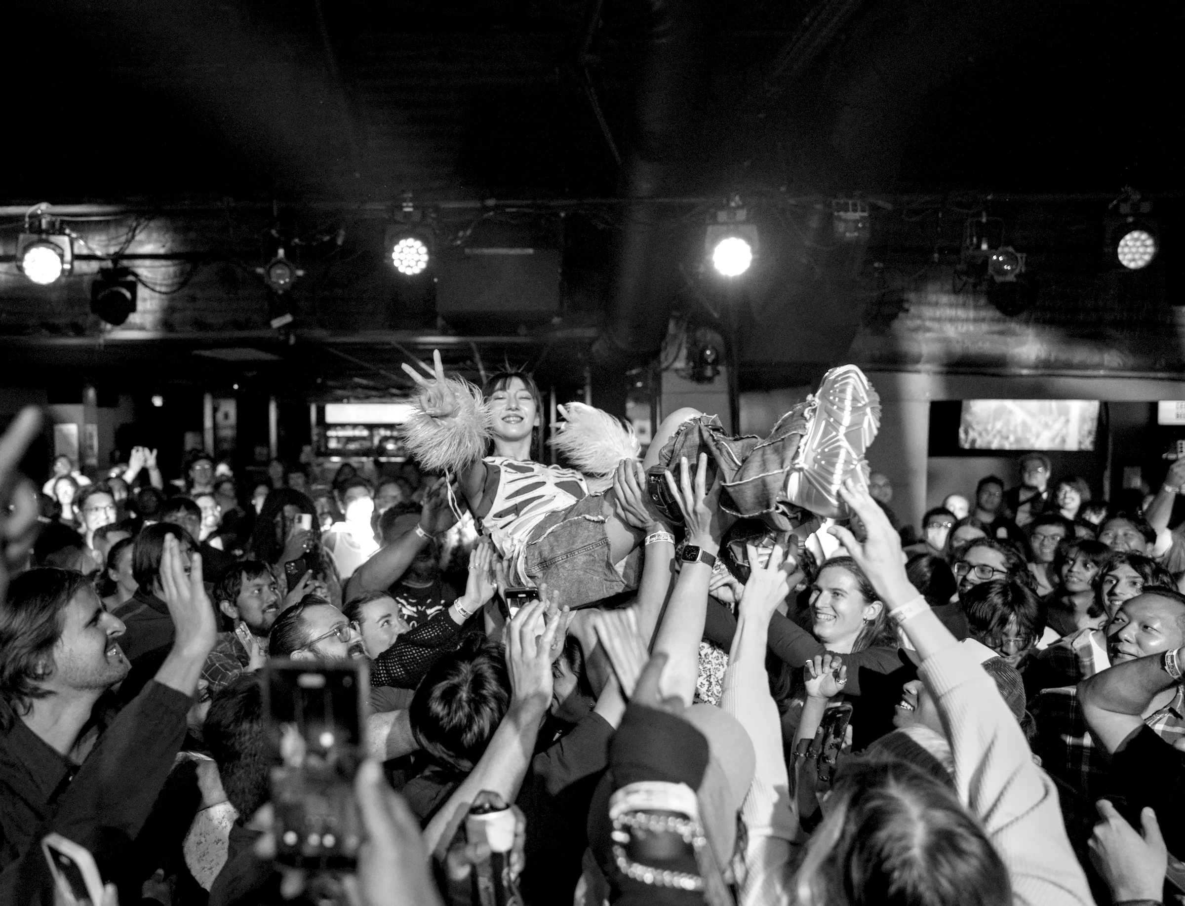 Emotional performance from Haru Nemuri at The Echoplex in Los Angeles